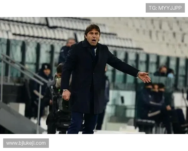 吴艳妮：赛场狂飙破纪录，场外甜飒展豹系魅力